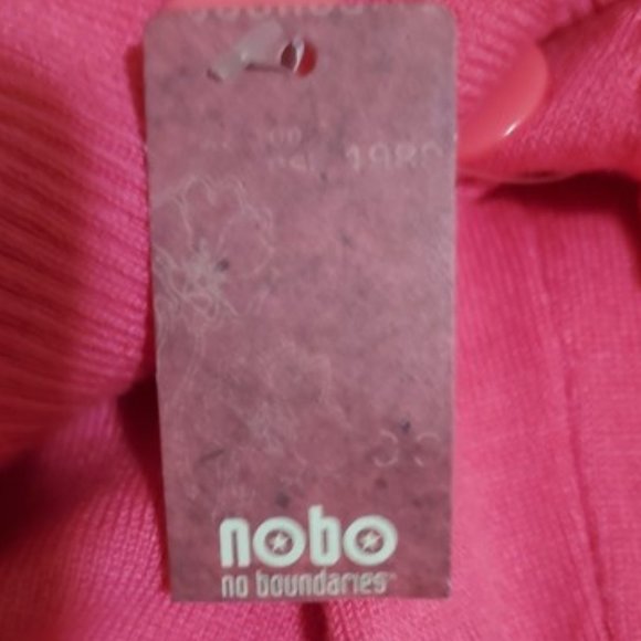 No Boundaries Fuchsia On/OFF Shoulder Button Detail Sweater Size M (7-9) NWT - Picture 6 of 7